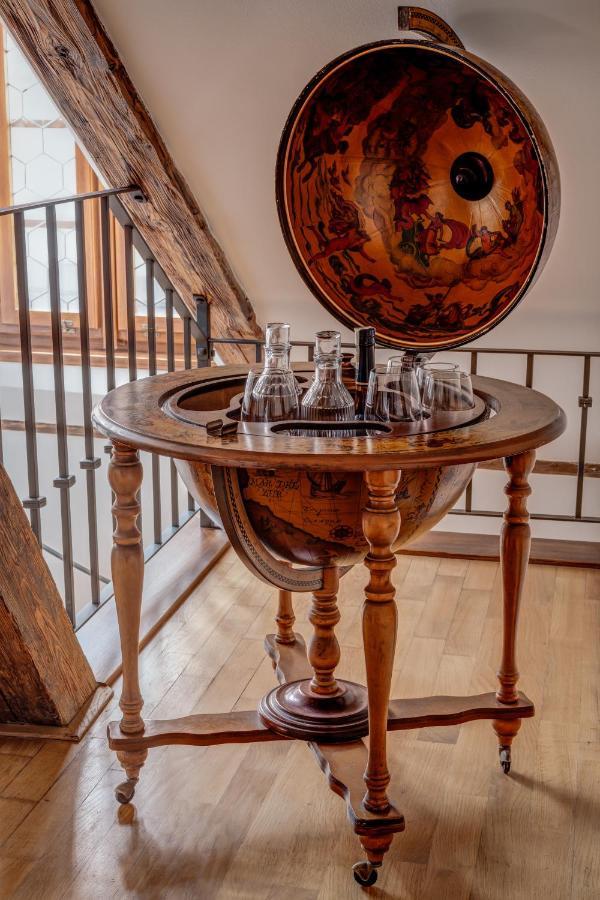 Hotel Nerudova 211 Praga